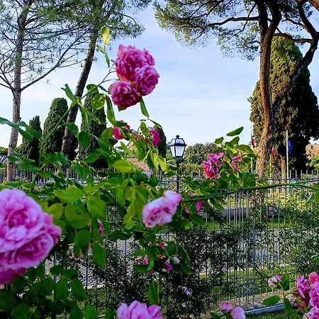Porta Maggiore 9 Locazione Turistica Alloggio in famiglia Roma