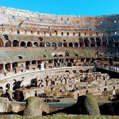 Porta Maggiore 9 Locazione Turistica Quarto em Acomodações Particulares