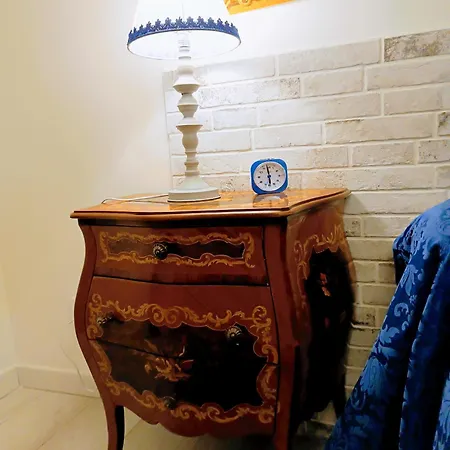 Homestay Porta Maggiore 9 Locazione Turistica *